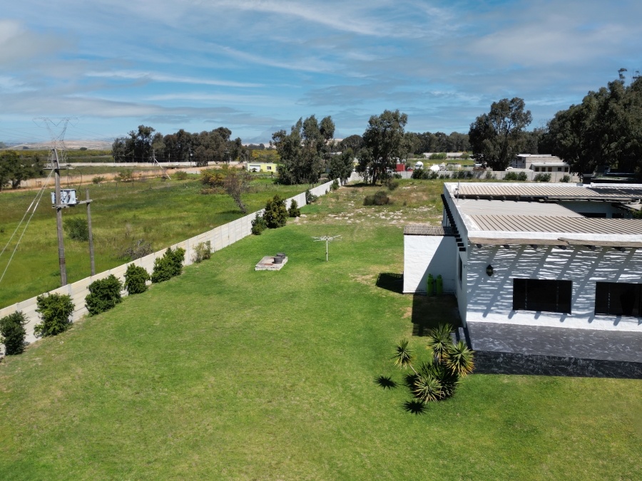 Commercial Property for Sale in Cape Farms Western Cape